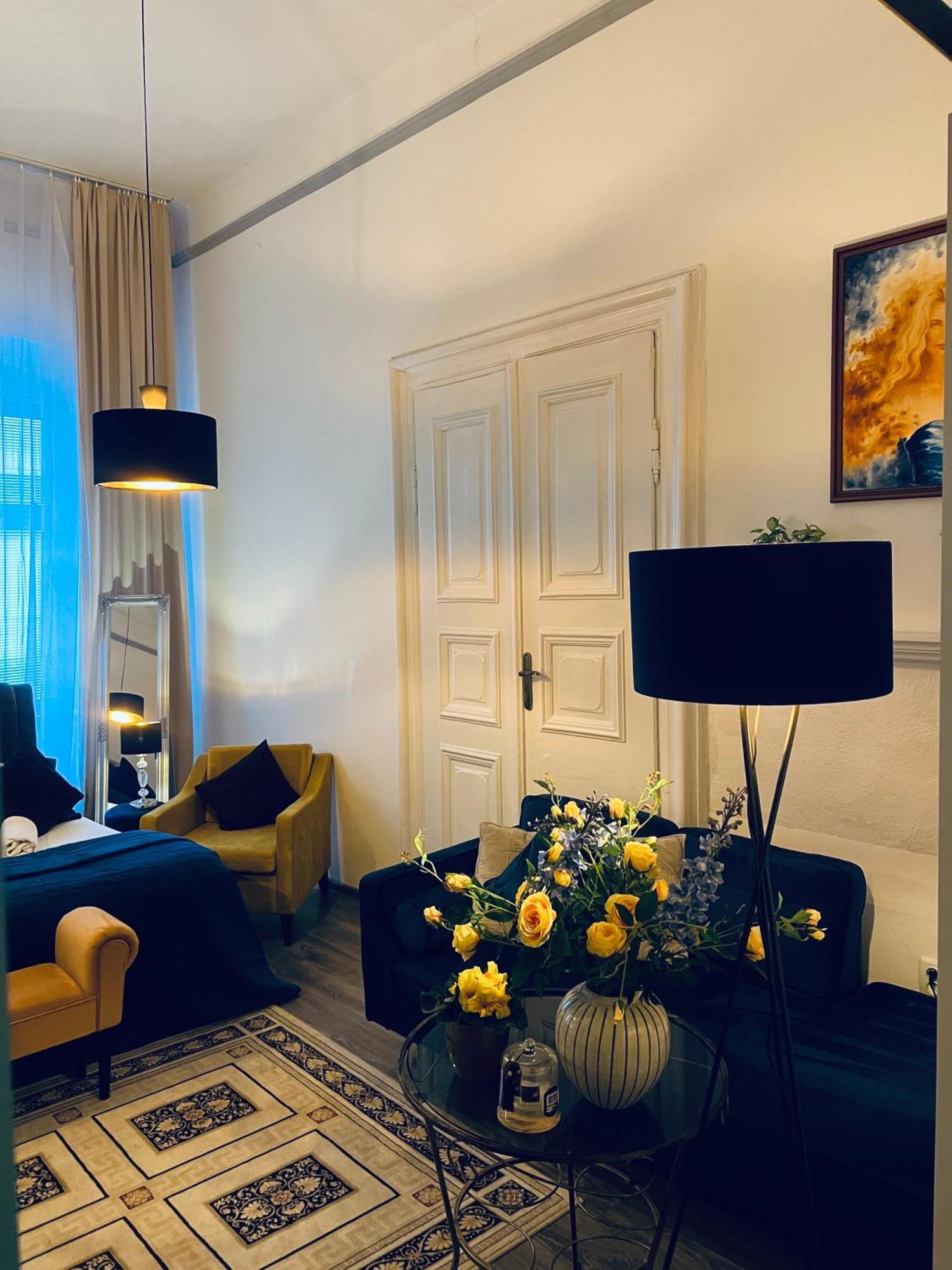 Csaky Palace Ba 3 براتسيلافا المظهر الخارجي الصورة