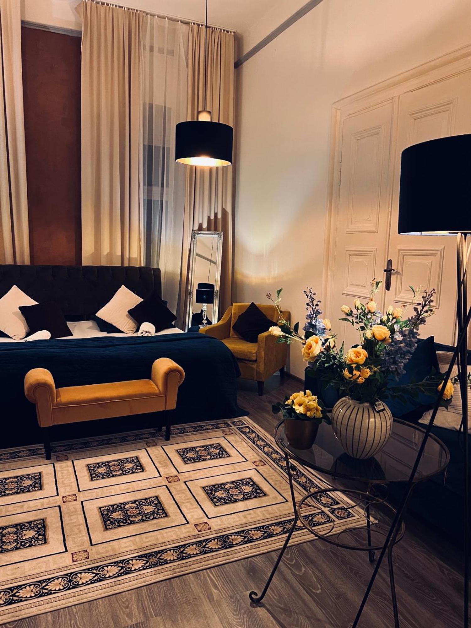 Csaky Palace Ba 3 براتسيلافا المظهر الخارجي الصورة